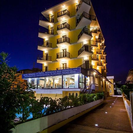 Hotel Mondial Lido di Jesolo Luaran gambar