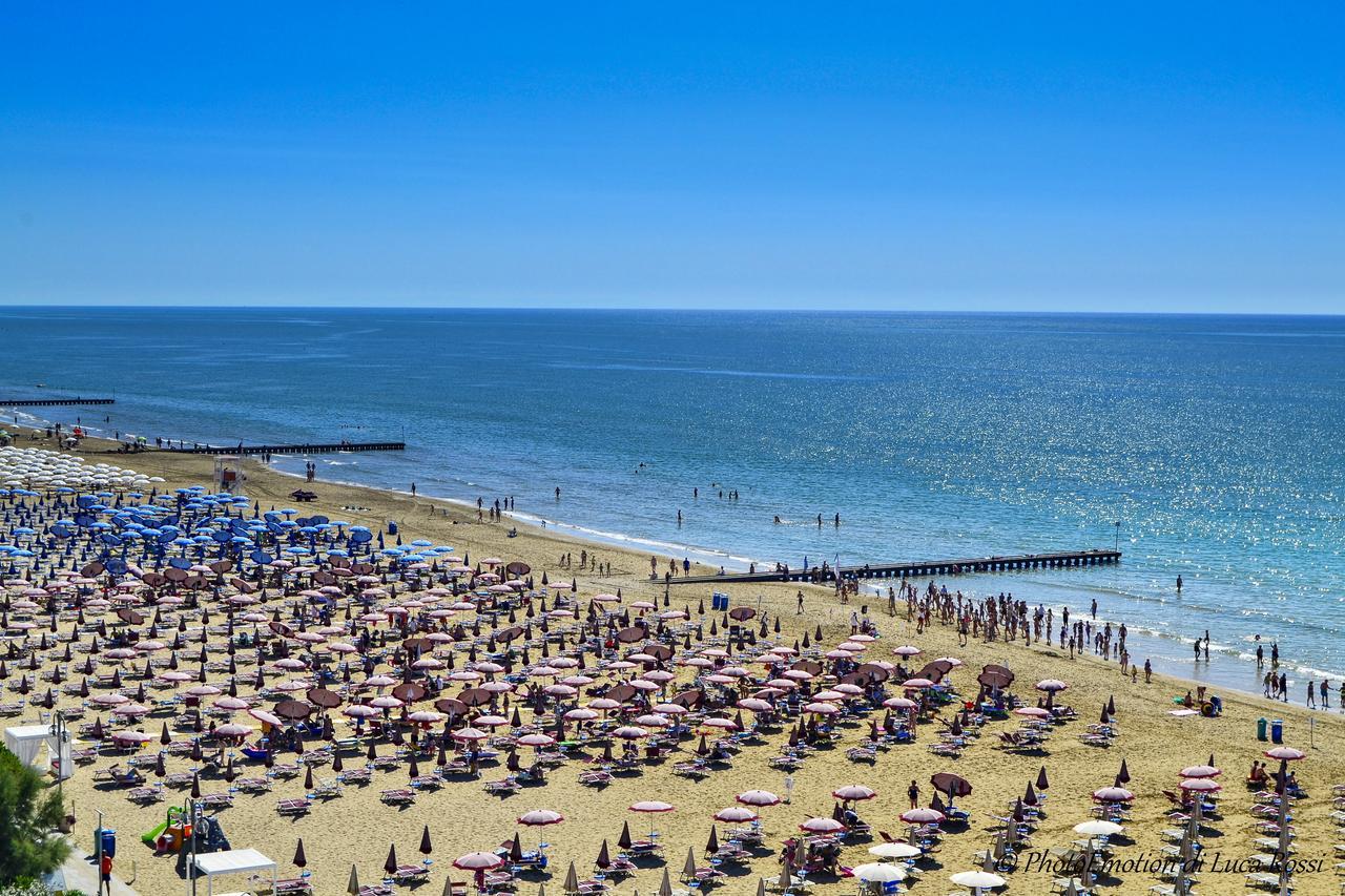 Hotel Mondial Lido di Jesolo Luaran gambar