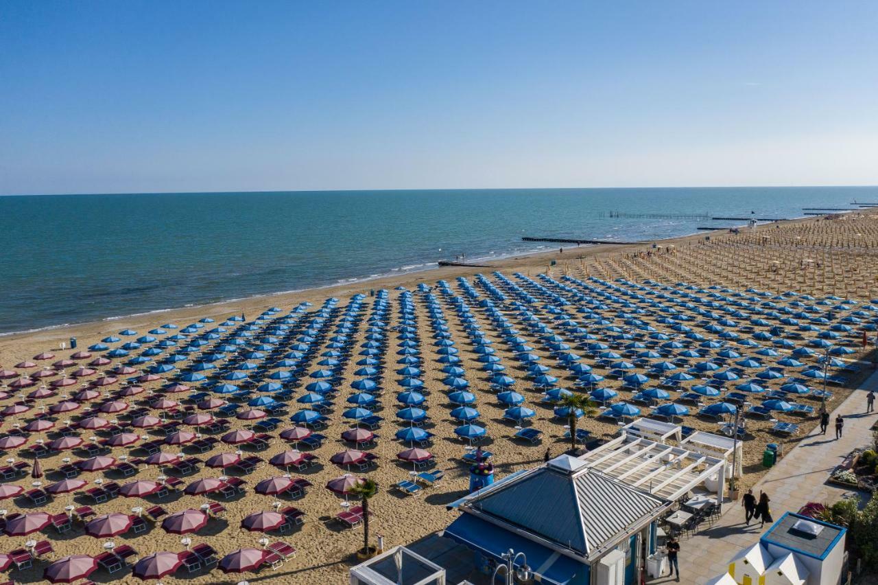 Hotel Mondial Lido di Jesolo Luaran gambar